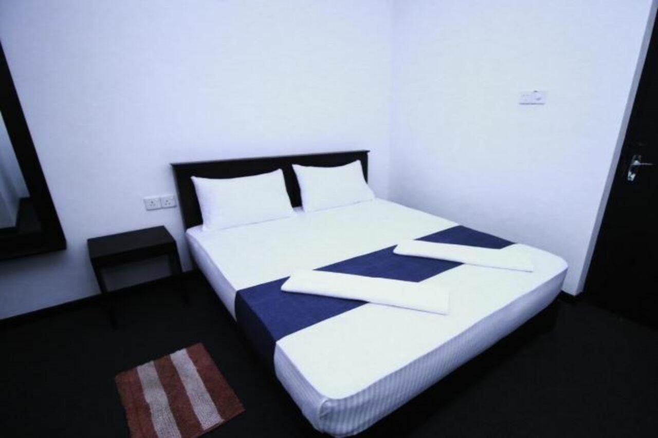 Yoho Bro 03 Hotel